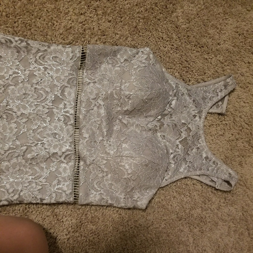 Medium Dress - Picture 4 of 4